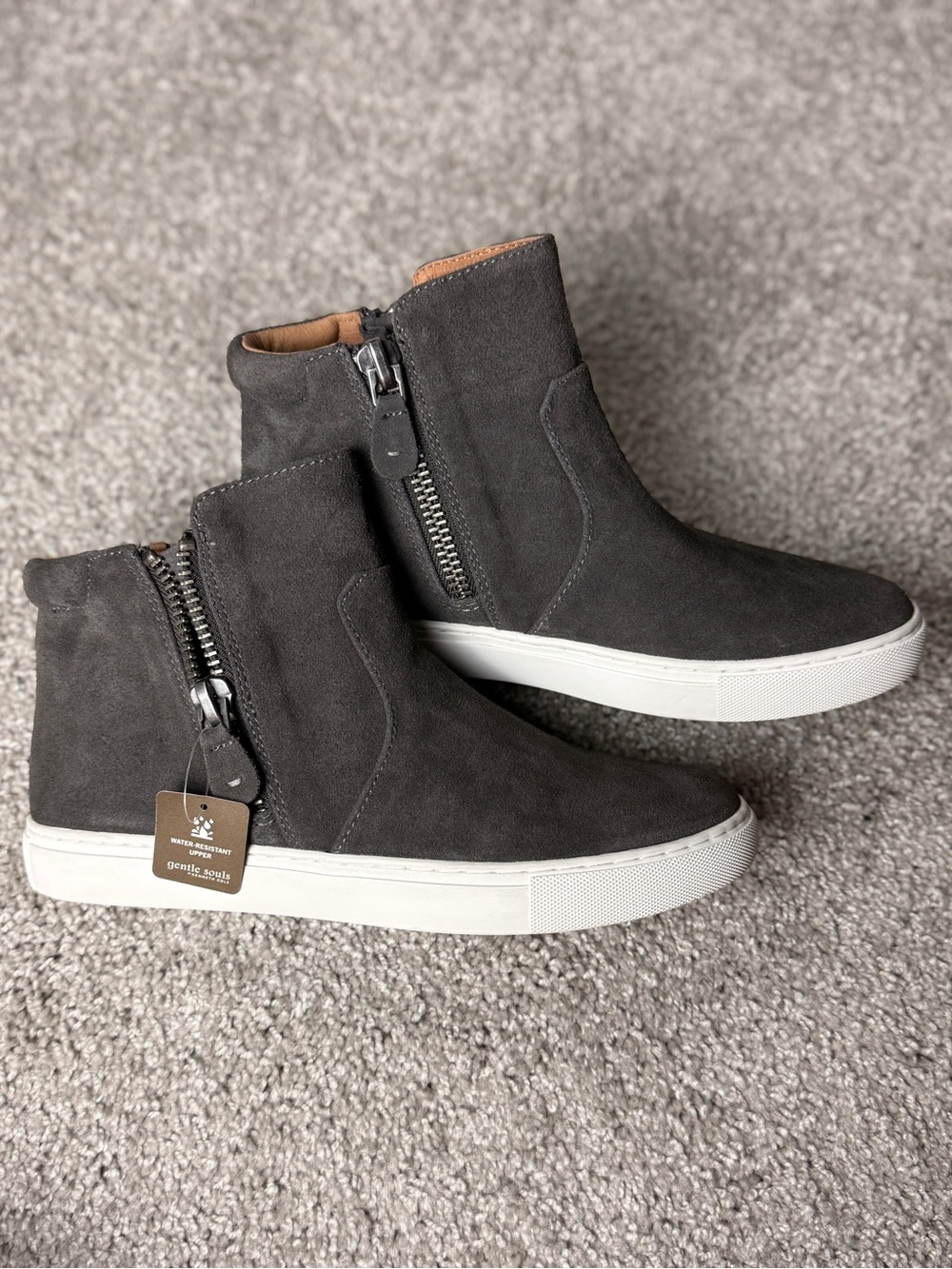 Gentle Souls by Kenneth Cole Carter Grey Suede Zip Sneaker Boots Women's 7M NEW